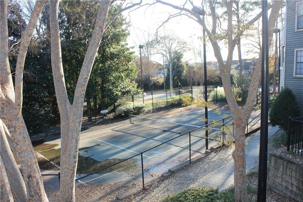 2697 Vinings Central Drive Unit #61, Atlanta, Georgia 30339, 2 Bedrooms Bedrooms, ,2 BathroomsBathrooms,Residential,For Sale,2697 Vinings Central Drive Unit #61,7600212