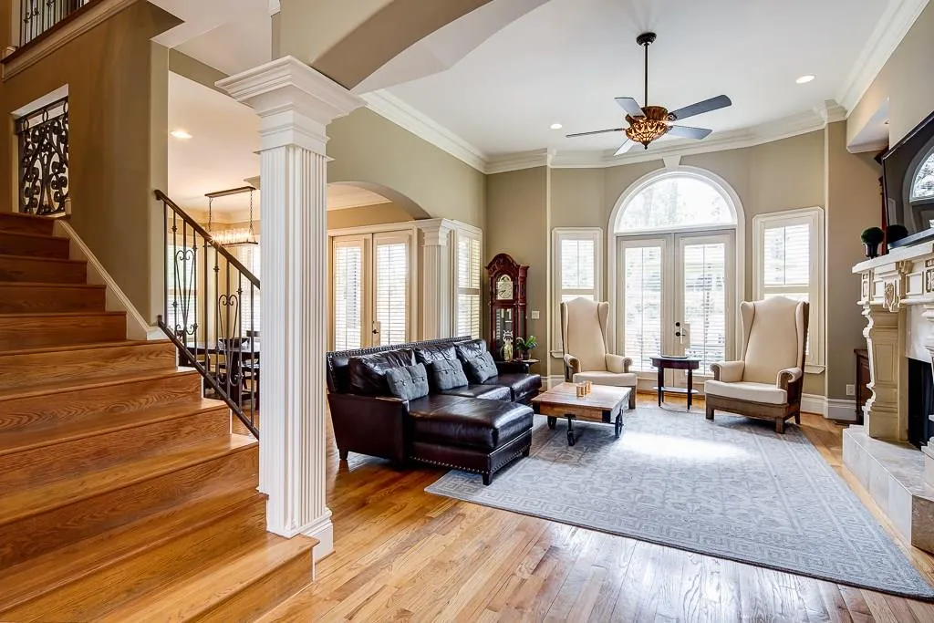 4165 Oak Forest Drive Ne, Brookhaven, Georgia 30319, 6 Bedrooms Bedrooms, ,6 BathroomsBathrooms,Residential,Sold,4165 Oak Forest Drive Ne,5667264