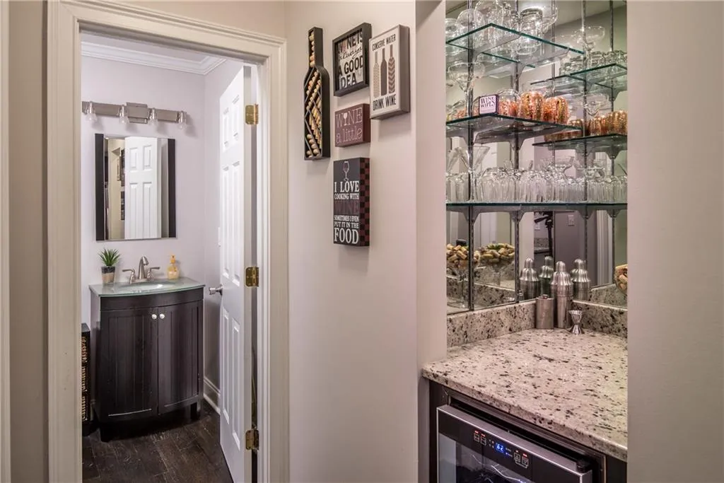 1504 Masons Creek Circle Circle Unit 1504, Sandy Springs, Georgia 30350, 3 Bedrooms Bedrooms, ,2 BathroomsBathrooms,Residential,Sold,1504 Masons Creek Circle Circle Unit 1504,5914294