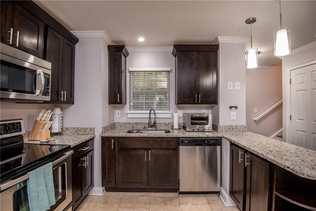 1504 Masons Creek Circle Circle Unit 1504, Sandy Springs, Georgia 30350, 3 Bedrooms Bedrooms, ,2 BathroomsBathrooms,Residential,Sold,1504 Masons Creek Circle Circle Unit 1504,5914294