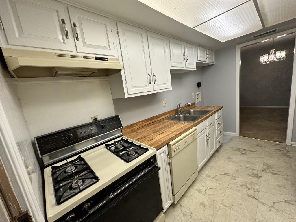 6851 Roswell Road Unit A-19, Sandy Springs, Georgia 30328, 2 Bedrooms Bedrooms, ,2 BathroomsBathrooms,Residential,Sold,6851 Roswell Road Unit A-19,7305013