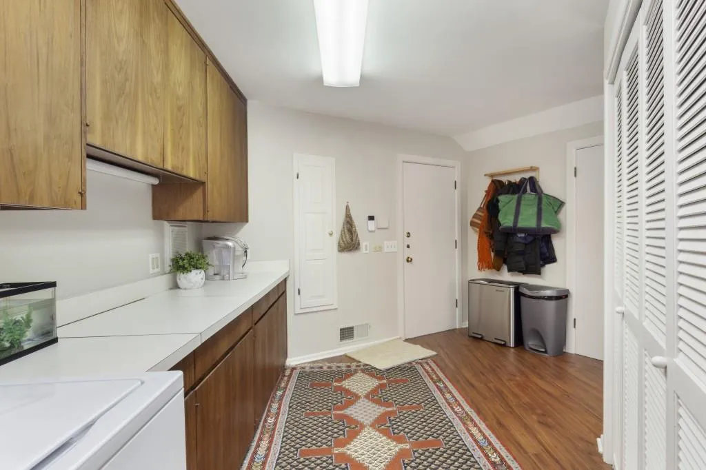185 River North Court, Atlanta, Georgia 30328, 5 Bedrooms Bedrooms, ,5 BathroomsBathrooms,Residential,Sold,185 River North Court,6922504