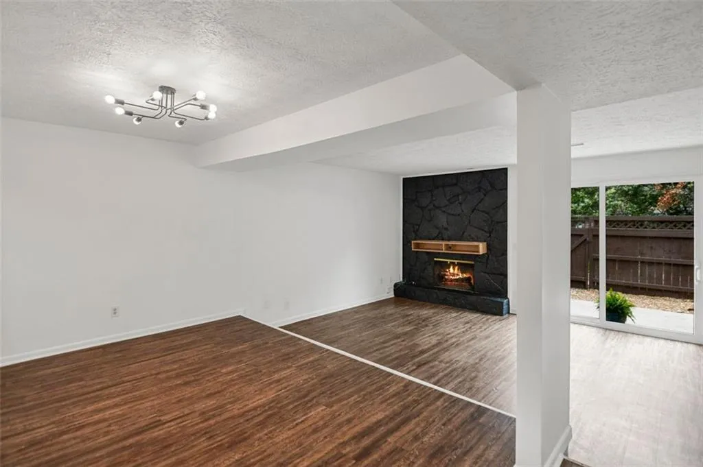 94 Goldrush Circle, Atlanta, Georgia 30328, 3 Bedrooms Bedrooms, ,3 BathroomsBathrooms,Residential,Sold,94 Goldrush Circle,7016083