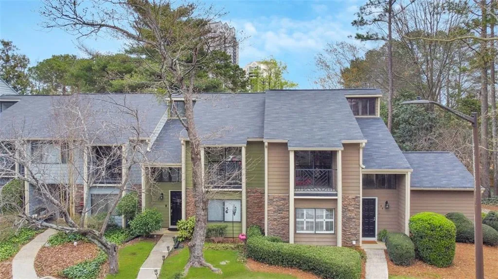 94 Goldrush Circle, Atlanta, Georgia 30328, 3 Bedrooms Bedrooms, ,3 BathroomsBathrooms,Residential,Sold,94 Goldrush Circle,7016083