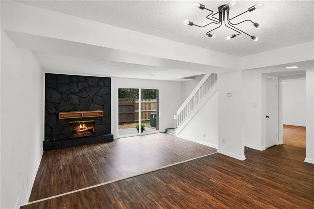 94 Goldrush Circle, Atlanta, Georgia 30328, 3 Bedrooms Bedrooms, ,3 BathroomsBathrooms,Residential,Sold,94 Goldrush Circle,7016083