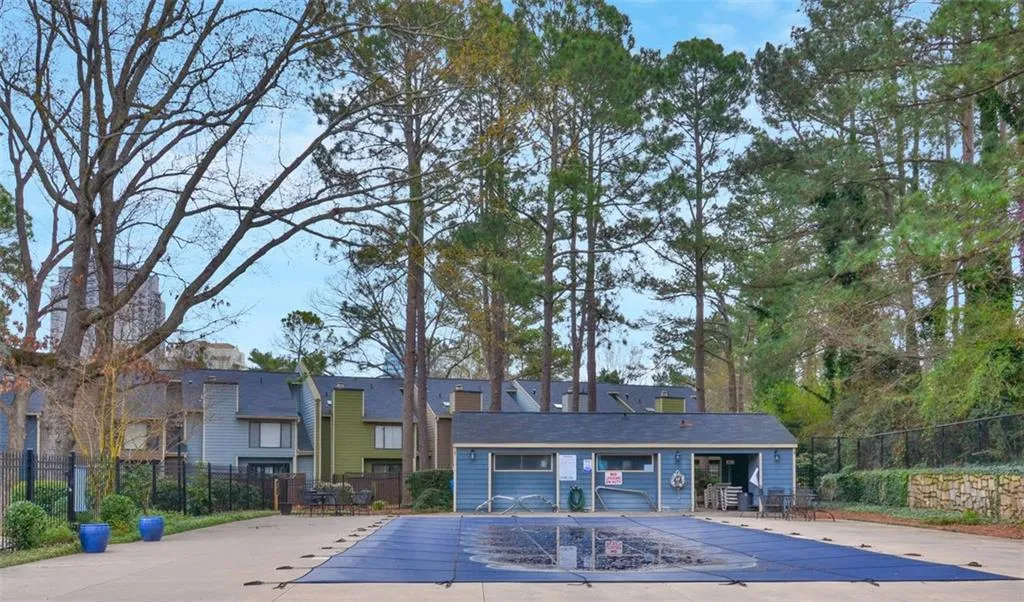 94 Goldrush Circle, Atlanta, Georgia 30328, 3 Bedrooms Bedrooms, ,3 BathroomsBathrooms,Residential,Sold,94 Goldrush Circle,7016083