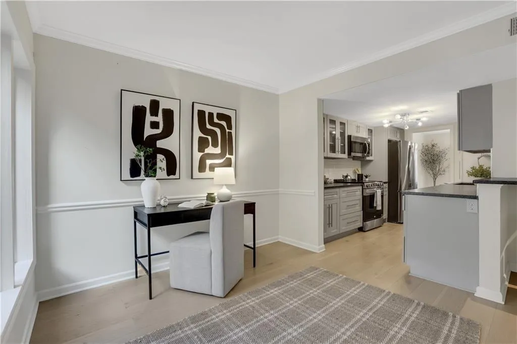 9 Ivy Gates Ne, Atlanta, Georgia 30342, 2 Bedrooms Bedrooms, 0 ,2 BathroomsBathrooms,Residential,Sold,9 Ivy Gates Ne,7753246