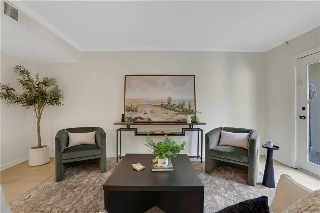 9 Ivy Gates Ne, Atlanta, Georgia 30342, 2 Bedrooms Bedrooms, 0 ,2 BathroomsBathrooms,Residential,Sold,9 Ivy Gates Ne,7753246