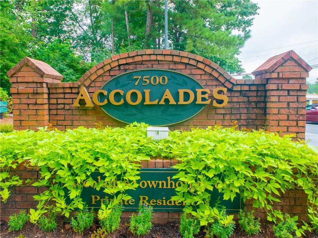 7500 Roswell Road Unit 7, Sandy Springs, Georgia 30350, 2 Bedrooms Bedrooms, ,2 BathroomsBathrooms,Residential,Sold,7500 Roswell Road Unit 7,6609384