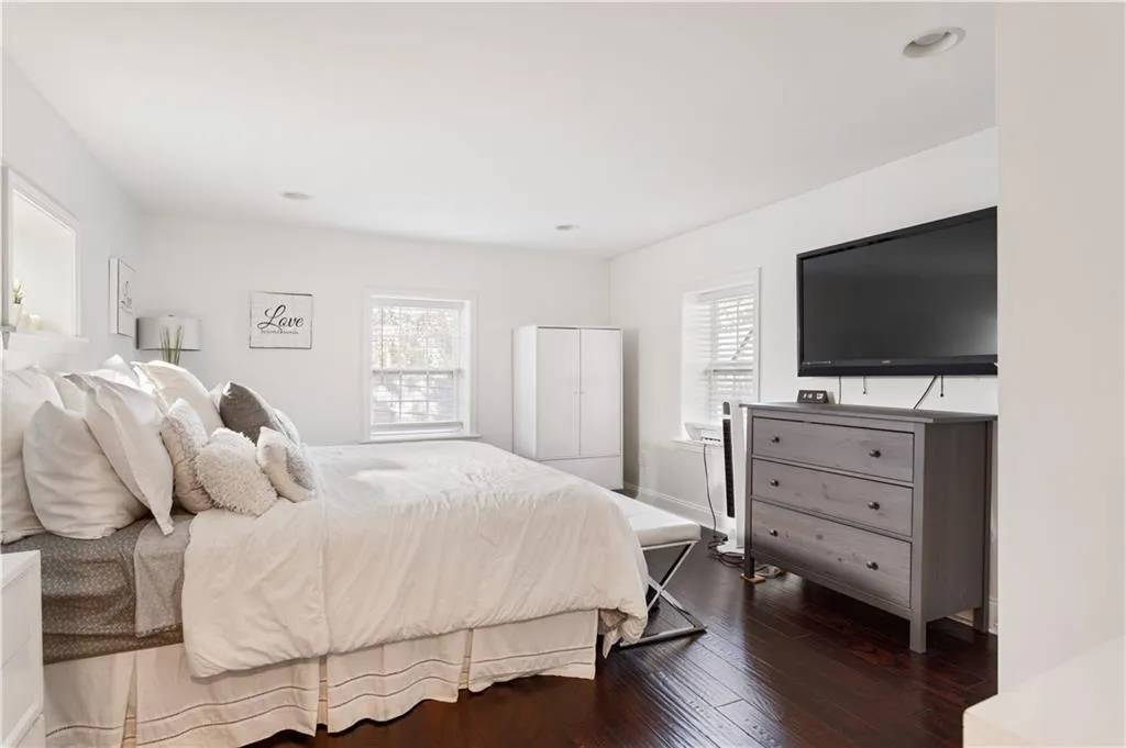 1823 Defoor Avenue Nw, Atlanta, Georgia 30318, 4 Bedrooms Bedrooms, ,3 BathroomsBathrooms,Residential,For Sale,1823 Defoor Avenue Nw,7674582