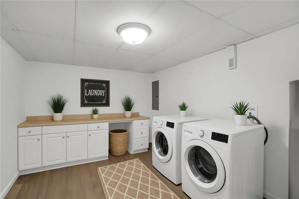 2138 Drew Valley Rd Ne, Brookhaven, Georgia 30319, 4 Bedrooms Bedrooms, ,2 BathroomsBathrooms,Residential,For Sale,2138 Drew Valley Rd Ne,7613605