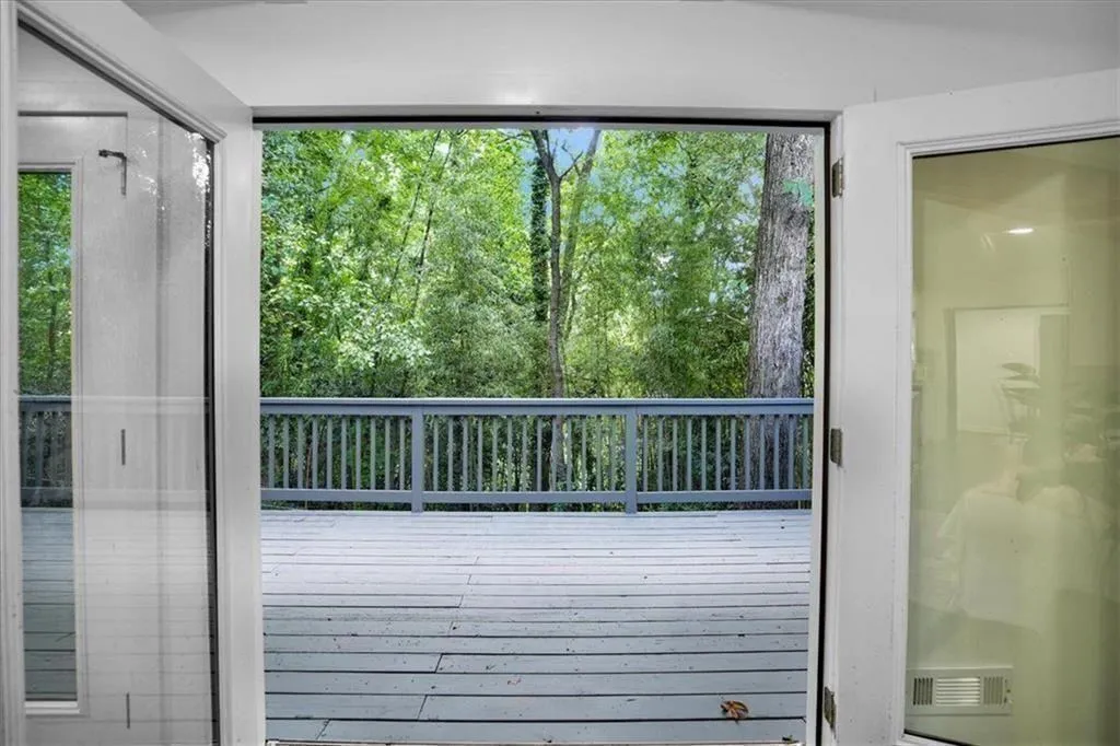 2138 Drew Valley Rd Ne, Brookhaven, Georgia 30319, 4 Bedrooms Bedrooms, ,2 BathroomsBathrooms,Residential,For Sale,2138 Drew Valley Rd Ne,7613605