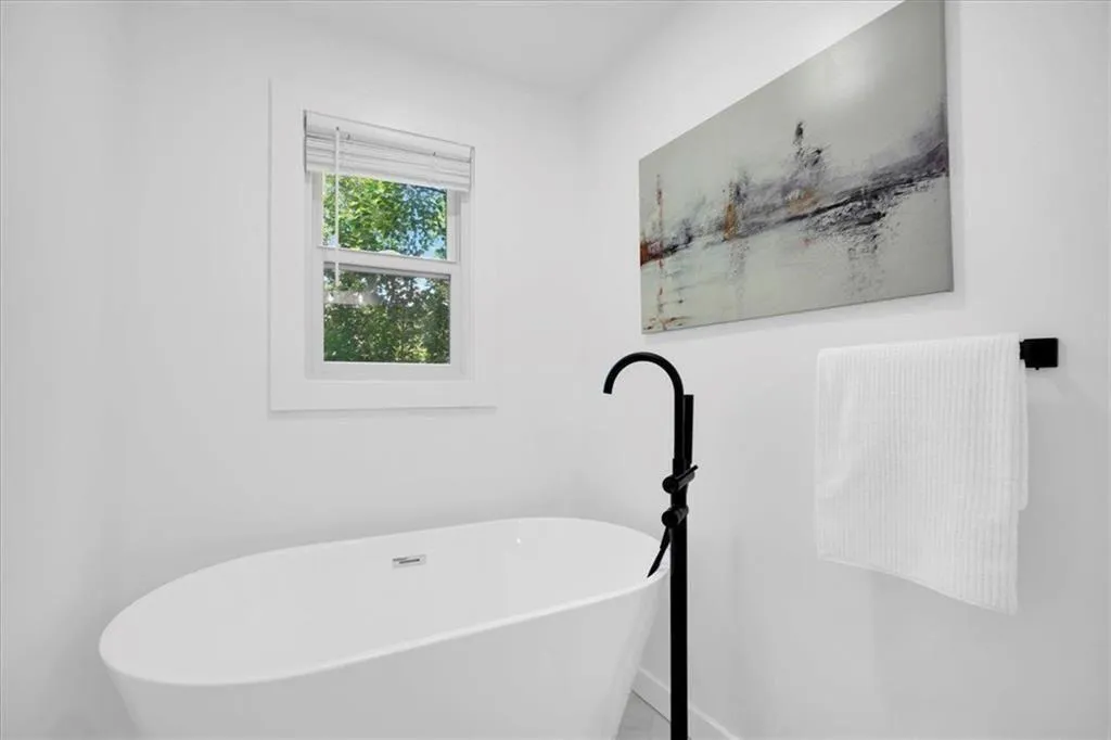 Primary ensuite bah