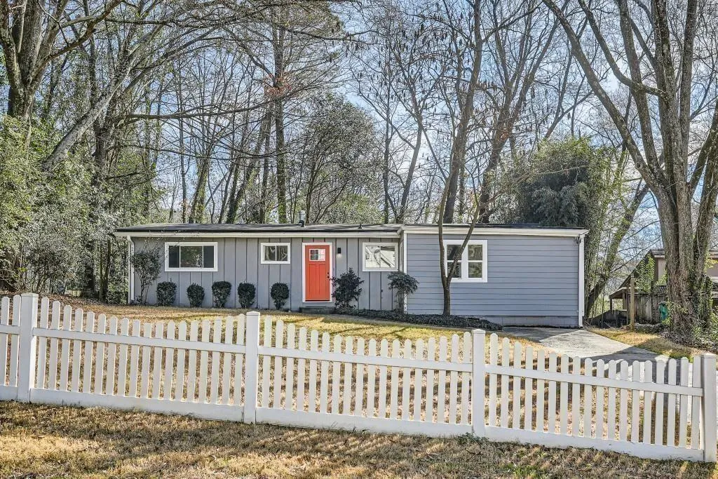 2138 Drew Valley Rd Ne, Brookhaven, Georgia 30319, 4 Bedrooms Bedrooms, ,2 BathroomsBathrooms,Residential,For Sale,2138 Drew Valley Rd Ne,7613605