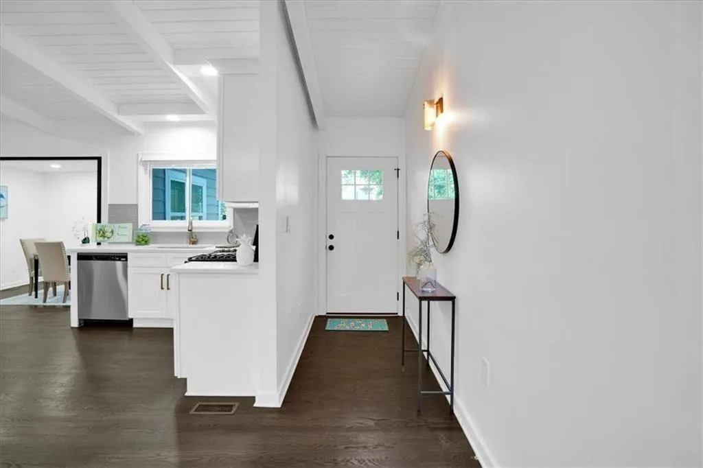 2138 Drew Valley Rd Ne, Brookhaven, Georgia 30319, 4 Bedrooms Bedrooms, ,2 BathroomsBathrooms,Residential,For Sale,2138 Drew Valley Rd Ne,7613605