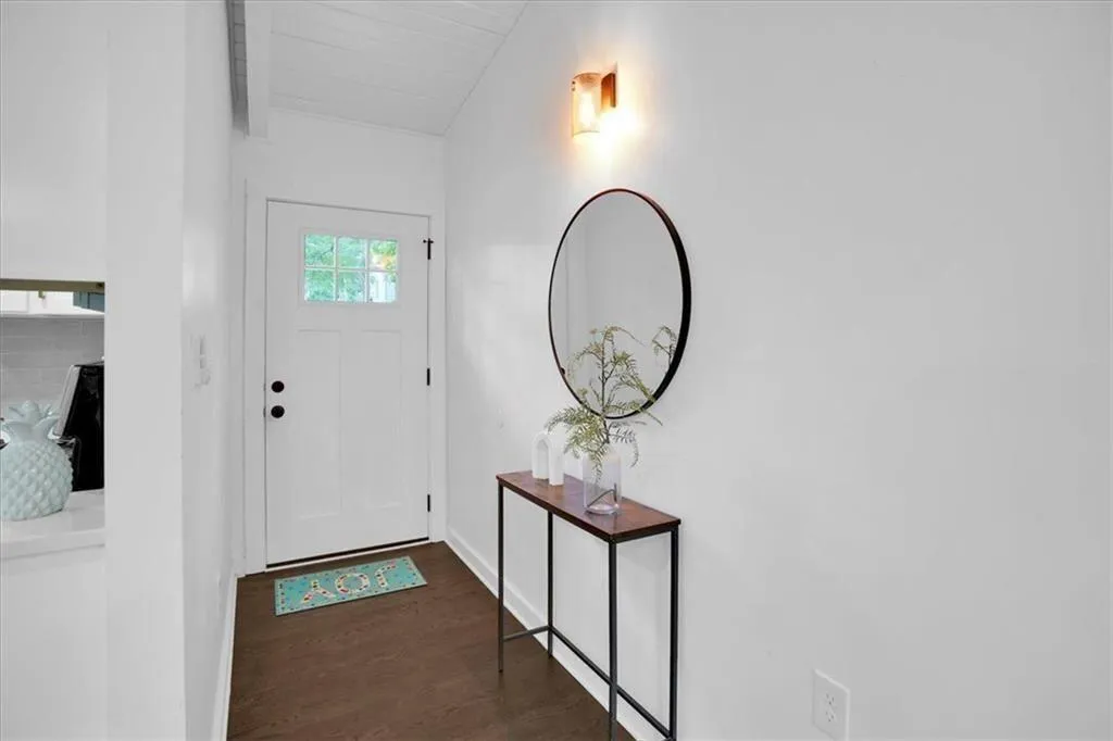 2138 Drew Valley Rd Ne, Brookhaven, Georgia 30319, 4 Bedrooms Bedrooms, ,2 BathroomsBathrooms,Residential,For Sale,2138 Drew Valley Rd Ne,7613605
