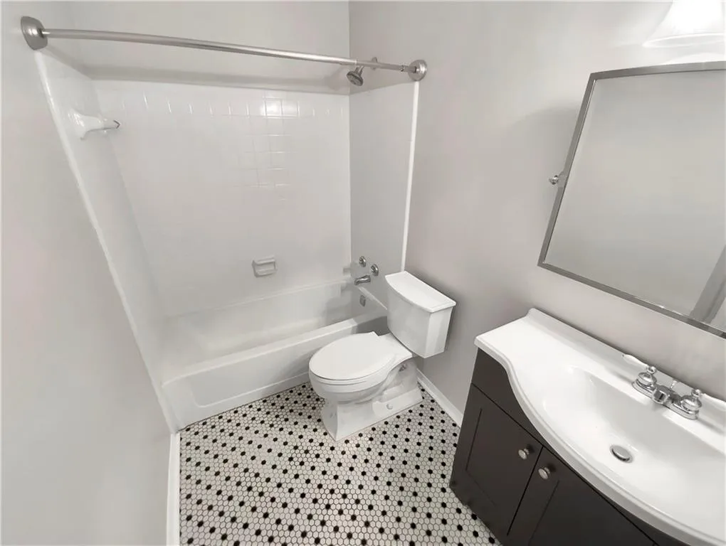 1602 Gettysburg Place, Atlanta, Georgia 30350, 2 Bedrooms Bedrooms, ,2 BathroomsBathrooms,Residential,For Sale,1602 Gettysburg Place,7705512