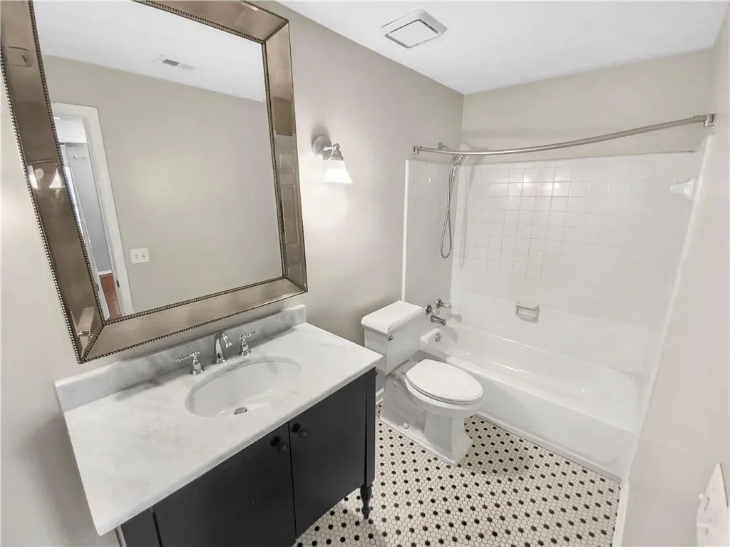 1602 Gettysburg Place, Atlanta, Georgia 30350, 2 Bedrooms Bedrooms, ,2 BathroomsBathrooms,Residential,For Sale,1602 Gettysburg Place,7705512