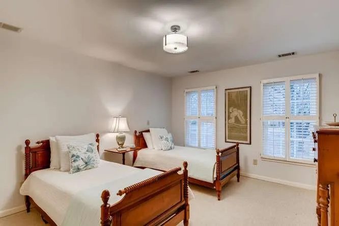 7155 Roswell Road Unit 24, Sandy Springs, Georgia 30328, 3 Bedrooms Bedrooms, ,2 BathroomsBathrooms,Residential,Sold,7155 Roswell Road Unit 24,6678006
