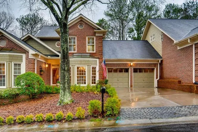 7155 Roswell Road Unit 24, Sandy Springs, Georgia 30328, 3 Bedrooms Bedrooms, ,2 BathroomsBathrooms,Residential,Sold,7155 Roswell Road Unit 24,6678006