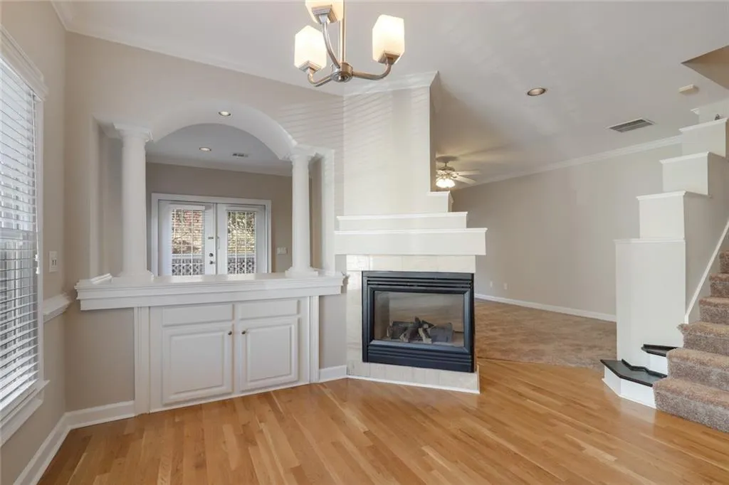 8635 Hope Mews Court, Sandy Springs, Georgia 30350, 2 Bedrooms Bedrooms, ,3 BathroomsBathrooms,Residential,Sold,8635 Hope Mews Court,6811067