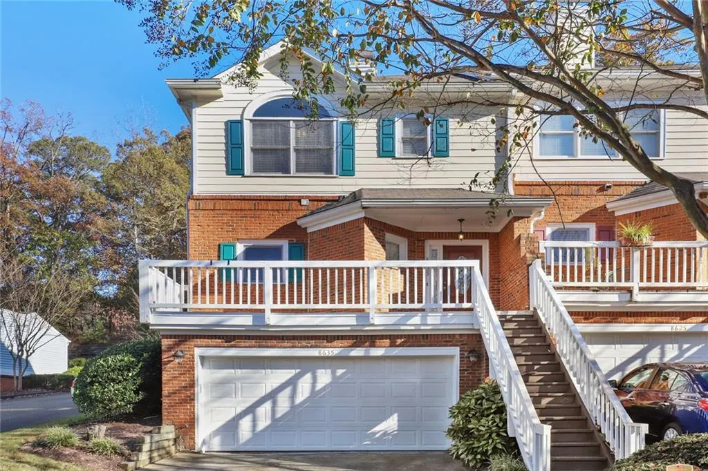 8635 Hope Mews Court, Sandy Springs, Georgia 30350, 2 Bedrooms Bedrooms, ,3 BathroomsBathrooms,Residential,Sold,8635 Hope Mews Court,6811067