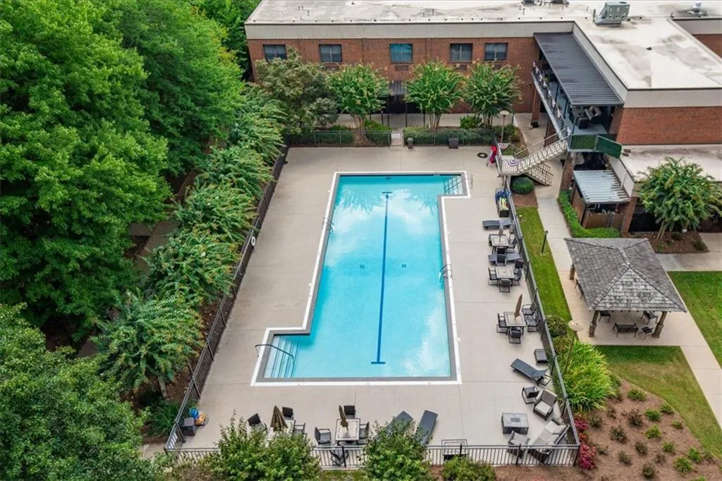 300 Johnson Ferry Road Ne Unit B810, Atlanta, Georgia 30328, 2 Bedrooms Bedrooms, ,2 BathroomsBathrooms,Residential,For Sale,300 Johnson Ferry Road Ne Unit B810,7651053