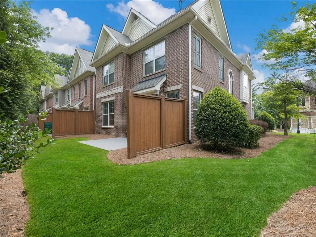 7860 Glisten Avenue, Sandy Springs, Georgia 30328, 3 Bedrooms Bedrooms, ,2 BathroomsBathrooms,Residential,Sold,7860 Glisten Avenue,7228740