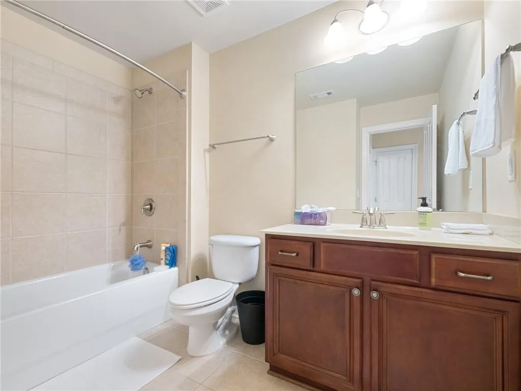 7860 Glisten Avenue, Sandy Springs, Georgia 30328, 3 Bedrooms Bedrooms, ,2 BathroomsBathrooms,Residential,Sold,7860 Glisten Avenue,7228740