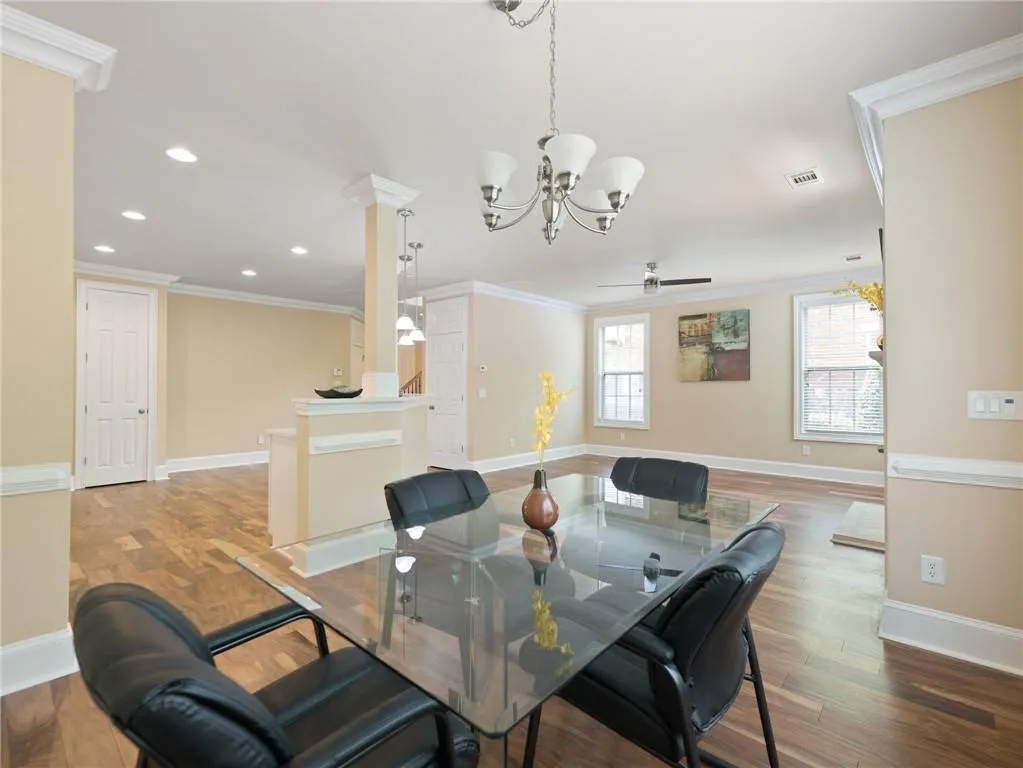 7860 Glisten Avenue, Sandy Springs, Georgia 30328, 3 Bedrooms Bedrooms, ,2 BathroomsBathrooms,Residential,Sold,7860 Glisten Avenue,7228740