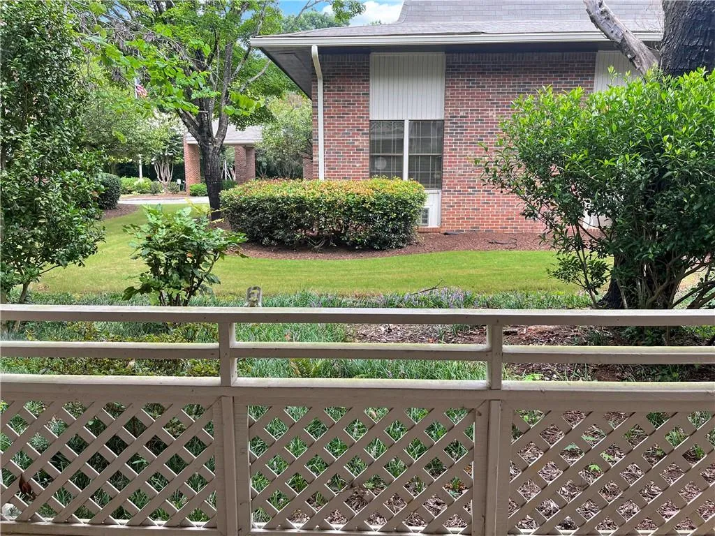 475 Mount Vernon Highway Ne Unit B112, Sandy Springs, Georgia 30328, 1 Bedroom Bedrooms, ,1 BathroomBathrooms,Residential,Sold,475 Mount Vernon Highway Ne Unit B112,7102907