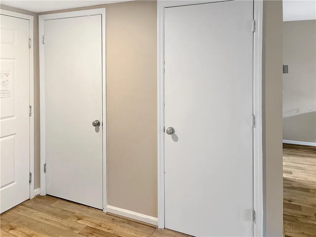 475 Mount Vernon Highway Ne Unit B112, Sandy Springs, Georgia 30328, 1 Bedroom Bedrooms, ,1 BathroomBathrooms,Residential,Sold,475 Mount Vernon Highway Ne Unit B112,7102907