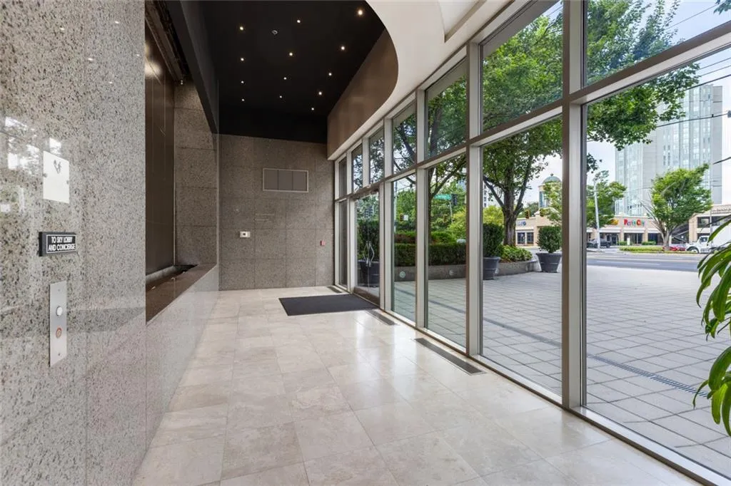 2881 Peachtree Road Ne Unit 2103, Atlanta, Georgia 30305, 2 Bedrooms Bedrooms, 0 ,2 BathroomsBathrooms,Residential,For Sale,2881 Peachtree Road Ne Unit 2103,7829797