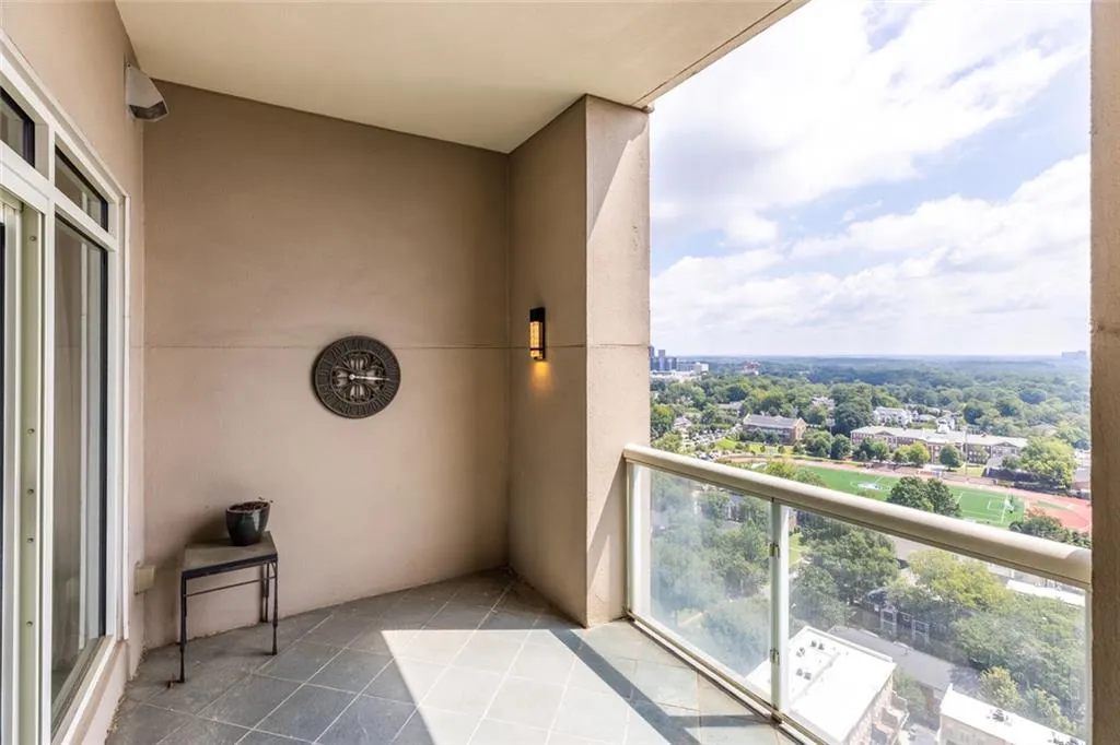 2881 Peachtree Road Ne Unit 2103, Atlanta, Georgia 30305, 2 Bedrooms Bedrooms, 0 ,2 BathroomsBathrooms,Residential,For Sale,2881 Peachtree Road Ne Unit 2103,7829797