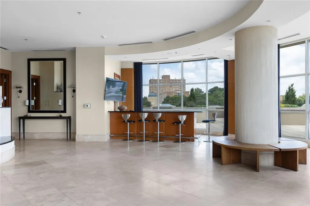 2881 Peachtree Road Ne Unit 2103, Atlanta, Georgia 30305, 2 Bedrooms Bedrooms, 0 ,2 BathroomsBathrooms,Residential,For Sale,2881 Peachtree Road Ne Unit 2103,7829797