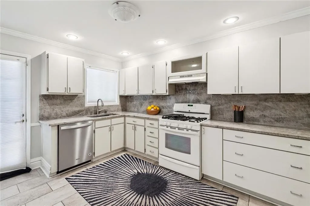 Virtual accessories in kitchen Virtual accessories in kitchen