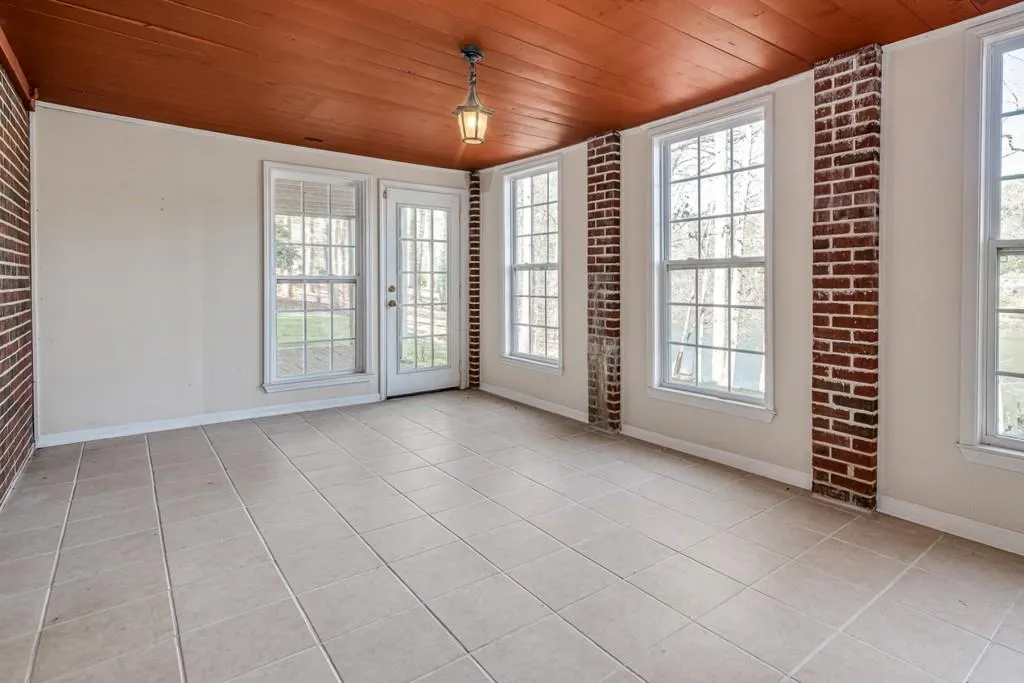 1728 Northridge Road, Sandy Springs, Georgia 30350, 3 Bedrooms Bedrooms, ,2 BathroomsBathrooms,Residential,Sold,1728 Northridge Road,7020510