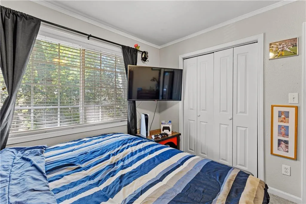 6940 Roswell Road, Atlanta, Georgia 30328, 2 Bedrooms Bedrooms, ,1 BathroomBathrooms,Residential,Sold,6940 Roswell Road,7211671