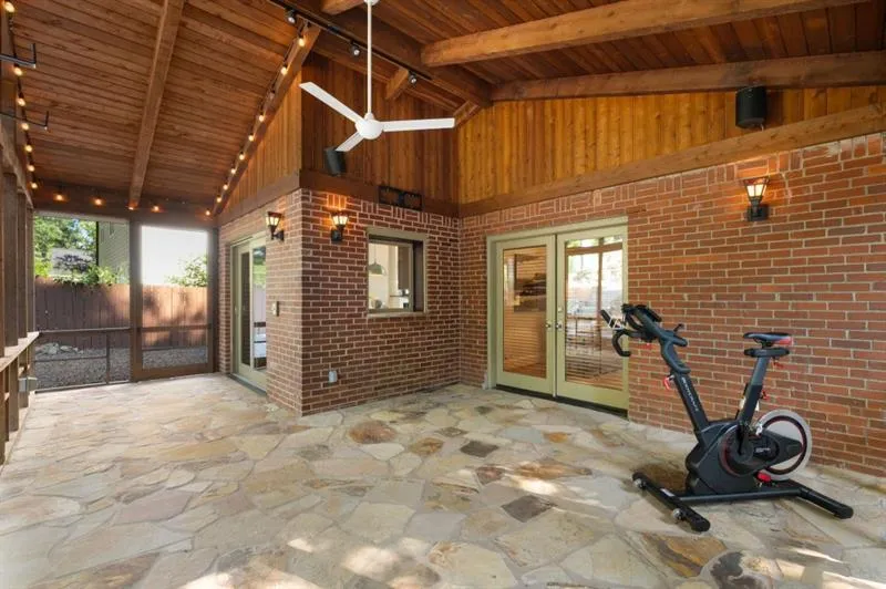 999 Northrope Dr Ne, Atlanta, Georgia 30324, 3 Bedrooms Bedrooms, ,2 BathroomsBathrooms,Residential,For Sale,999 Northrope Dr Ne,7625535