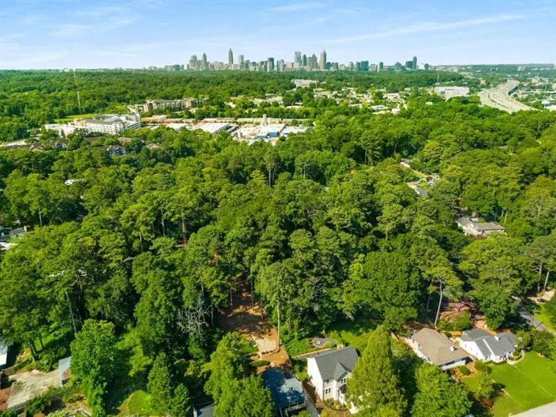 999 Northrope Dr Ne, Atlanta, Georgia 30324, 3 Bedrooms Bedrooms, ,2 BathroomsBathrooms,Residential,For Sale,999 Northrope Dr Ne,7625535