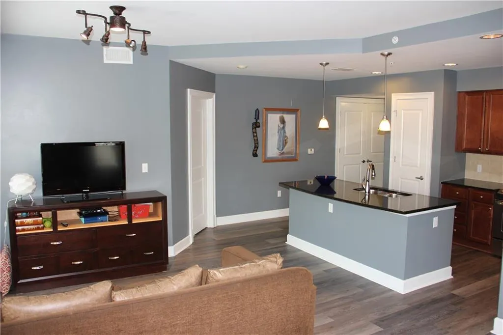 200 River Vista Drive Unit 624, Atlanta, Georgia 30339, 2 Bedrooms Bedrooms, ,2 BathroomsBathrooms,Residential,Sold,200 River Vista Drive Unit 624,5739986