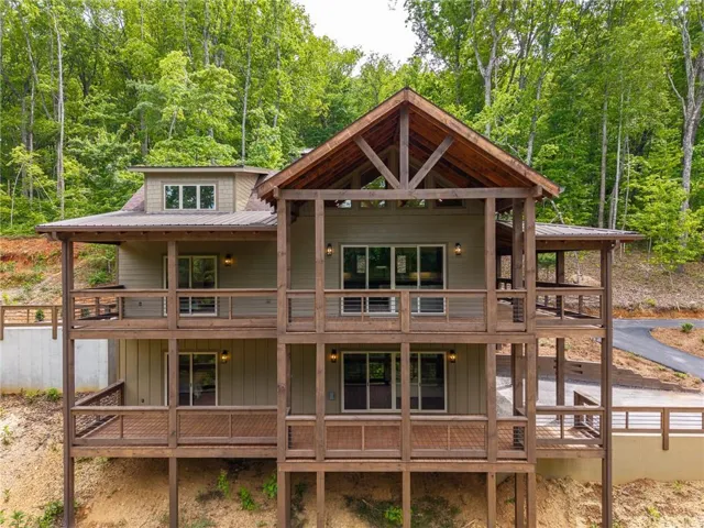 148 Virginia Drive, Blue Ridge, Georgia 30513