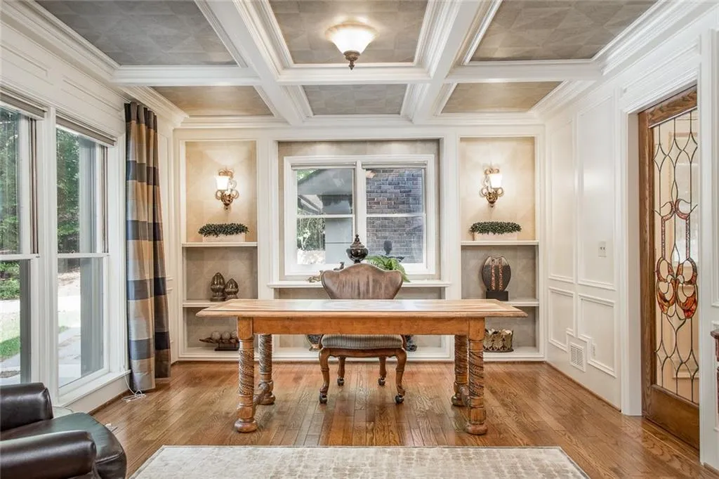 9725 Huntcliff Trace, Sandy Springs, Georgia 30350, 4 Bedrooms Bedrooms, ,5 BathroomsBathrooms,Residential,Sold,9725 Huntcliff Trace,5910052