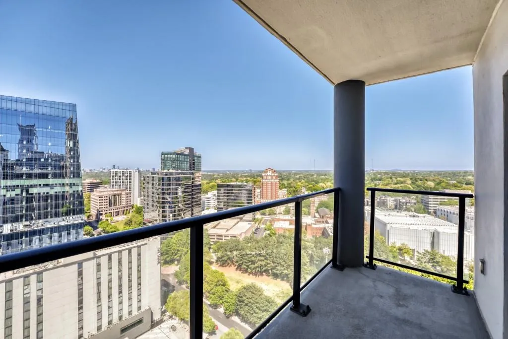 Balcony featuring a city view