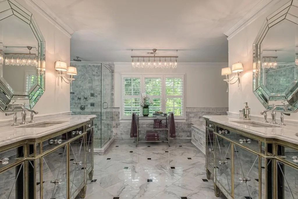 9955 Huntcliff Trace, Sandy Springs, Georgia 30350, 5 Bedrooms Bedrooms, ,5 BathroomsBathrooms,Residential,Sold,9955 Huntcliff Trace,6873736