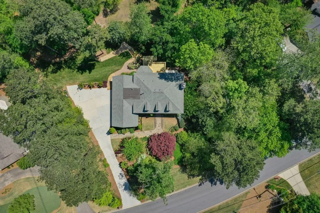 9955 Huntcliff Trace, Sandy Springs, Georgia 30350, 5 Bedrooms Bedrooms, ,5 BathroomsBathrooms,Residential,Sold,9955 Huntcliff Trace,6873736