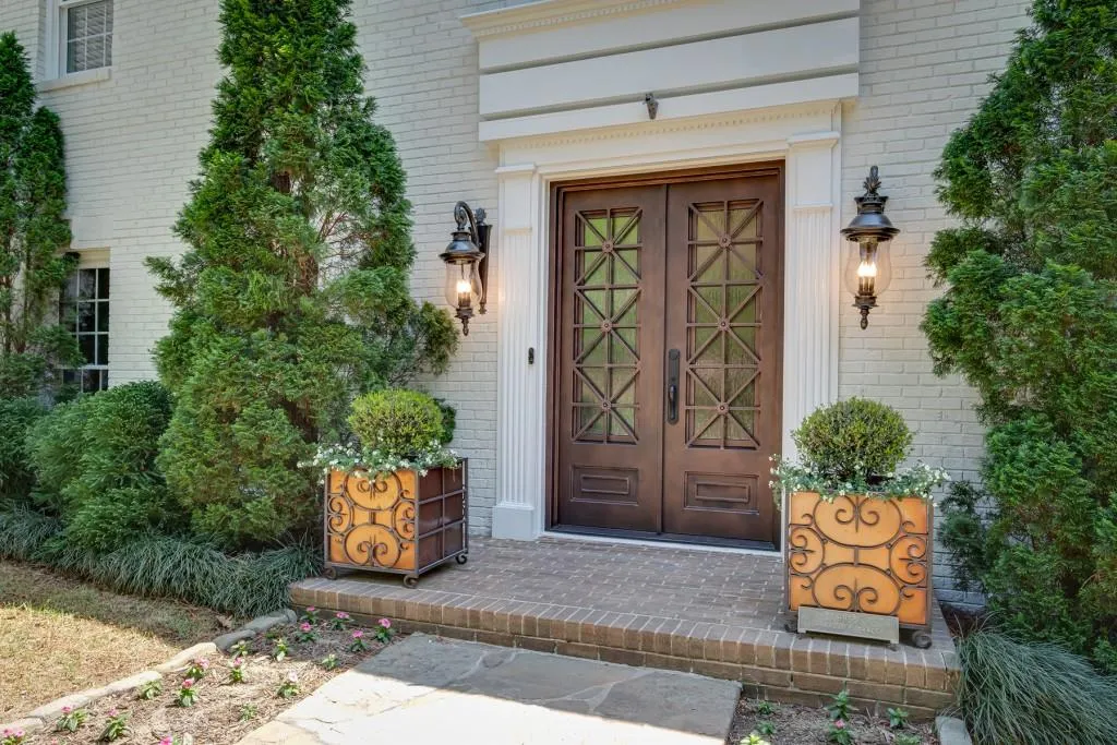 9955 Huntcliff Trace, Sandy Springs, Georgia 30350, 5 Bedrooms Bedrooms, ,5 BathroomsBathrooms,Residential,Sold,9955 Huntcliff Trace,6873736