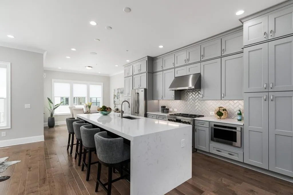 110 Ridgely Court Unit 23, Sandy Springs, Georgia 30342, 4 Bedrooms Bedrooms, ,4 BathroomsBathrooms,Residential,Sold,110 Ridgely Court Unit 23,6728788