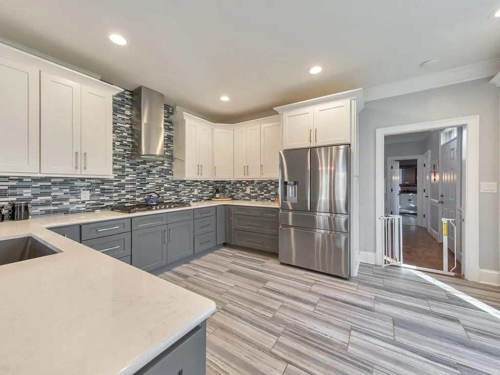 9 Braemore Drive, Sandy Springs, Georgia 30328, 3 Bedrooms Bedrooms, ,2 BathroomsBathrooms,Residential,Sold,9 Braemore Drive,6822457