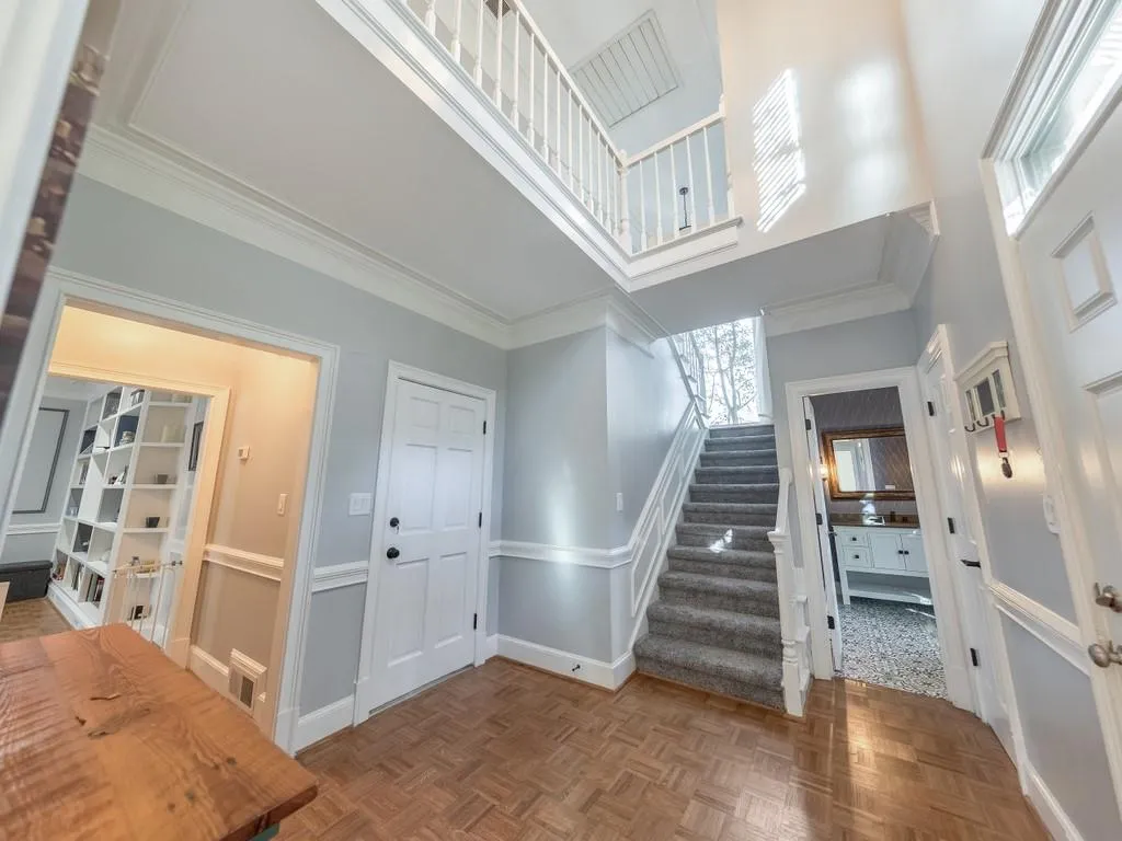 9 Braemore Drive, Sandy Springs, Georgia 30328, 3 Bedrooms Bedrooms, ,2 BathroomsBathrooms,Residential,Sold,9 Braemore Drive,6822457